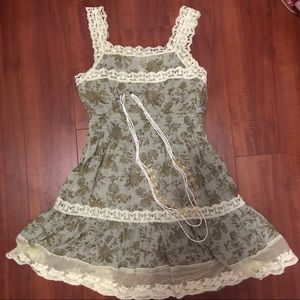 SOLD NWOT vintage style delicate dress